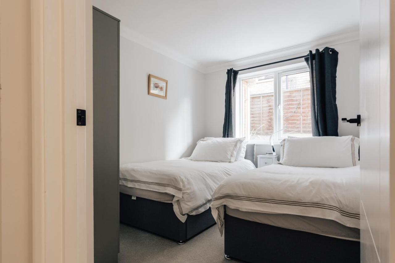 Premier Refurbished Central Flat บอร์นมัธ ภายนอก รูปภาพ