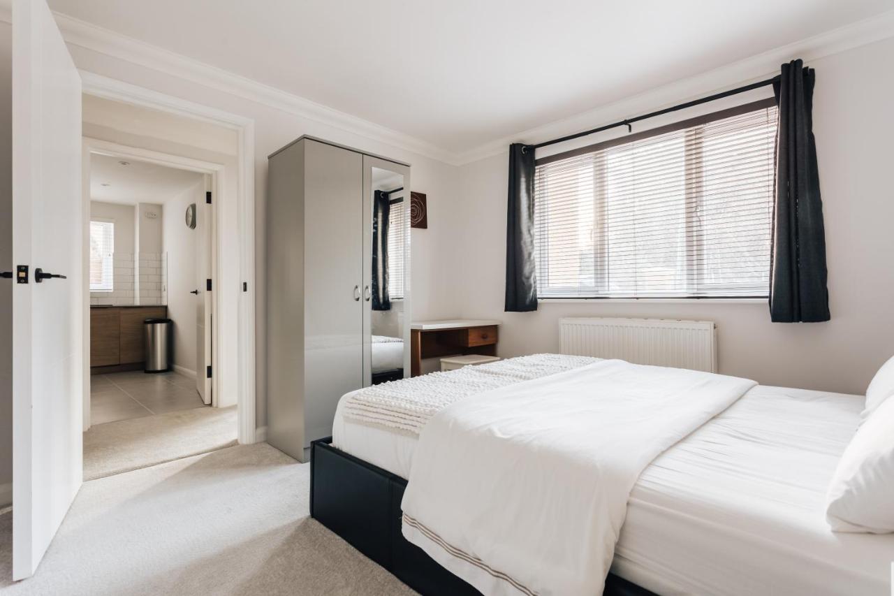 Premier Refurbished Central Flat บอร์นมัธ ภายนอก รูปภาพ