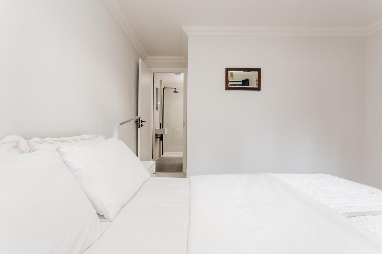 Premier Refurbished Central Flat บอร์นมัธ ภายนอก รูปภาพ
