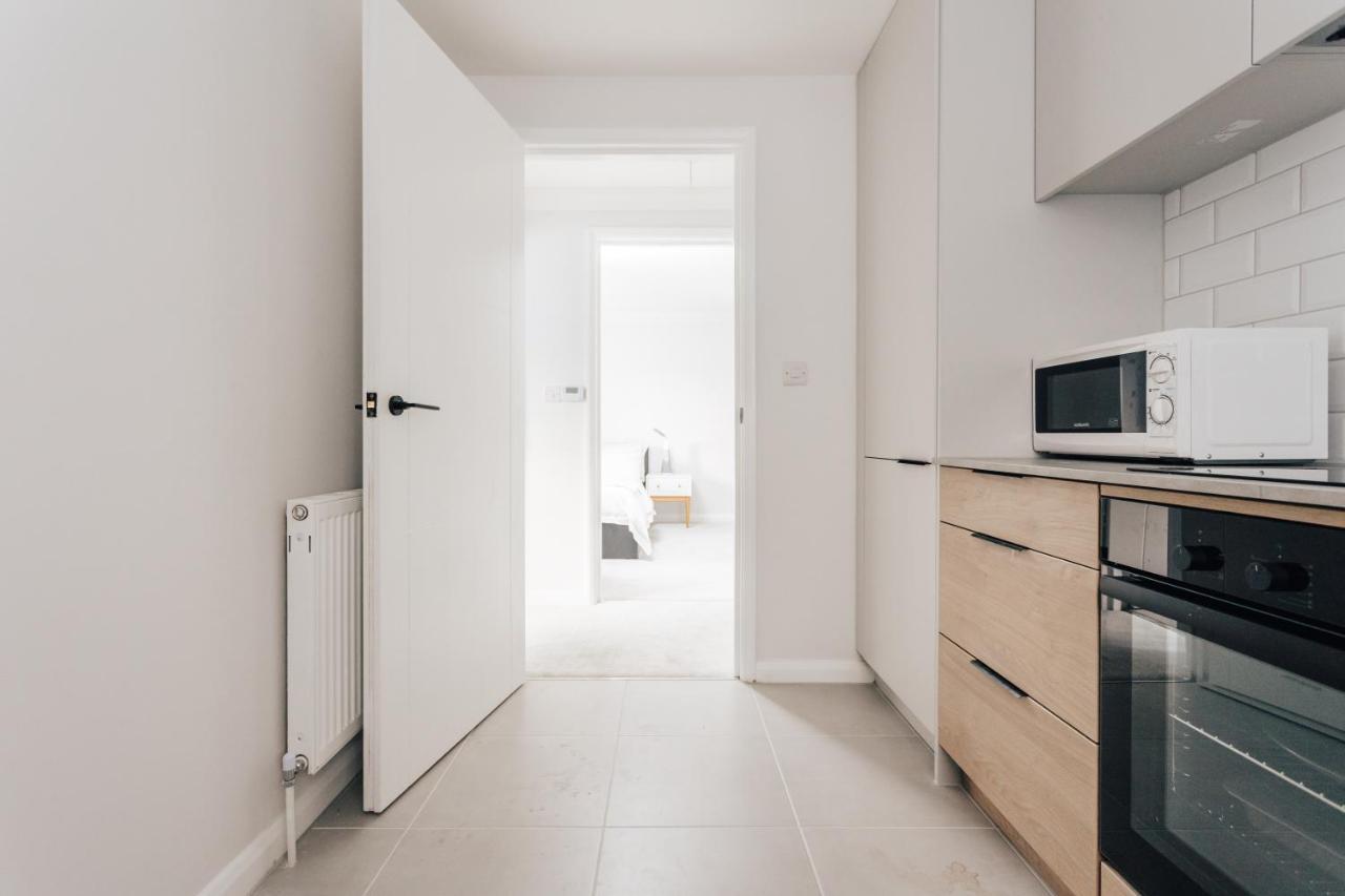 Premier Refurbished Central Flat บอร์นมัธ ภายนอก รูปภาพ